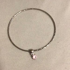 Simple piece of jewelry